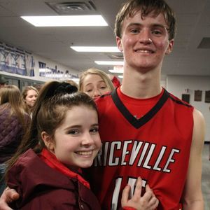 Meet your Posher, Sierra